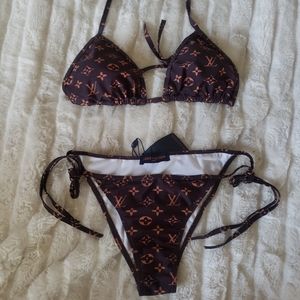 Designer swim set